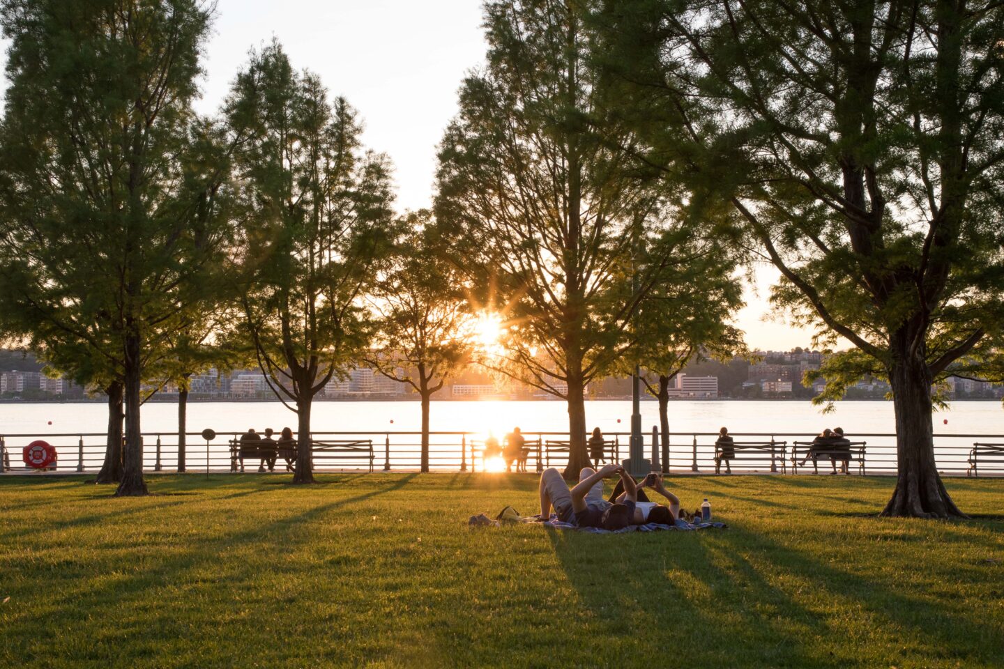 Sunset at Clinton Cove in Hudson River Park